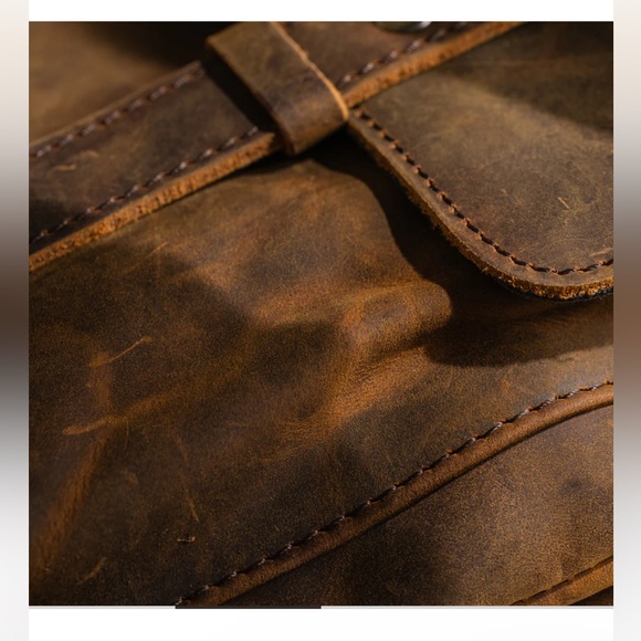 COPY - 🪵 NWT Brooklyn Candle Studio Woodsmoke Pura refill - Picture 2 of 5